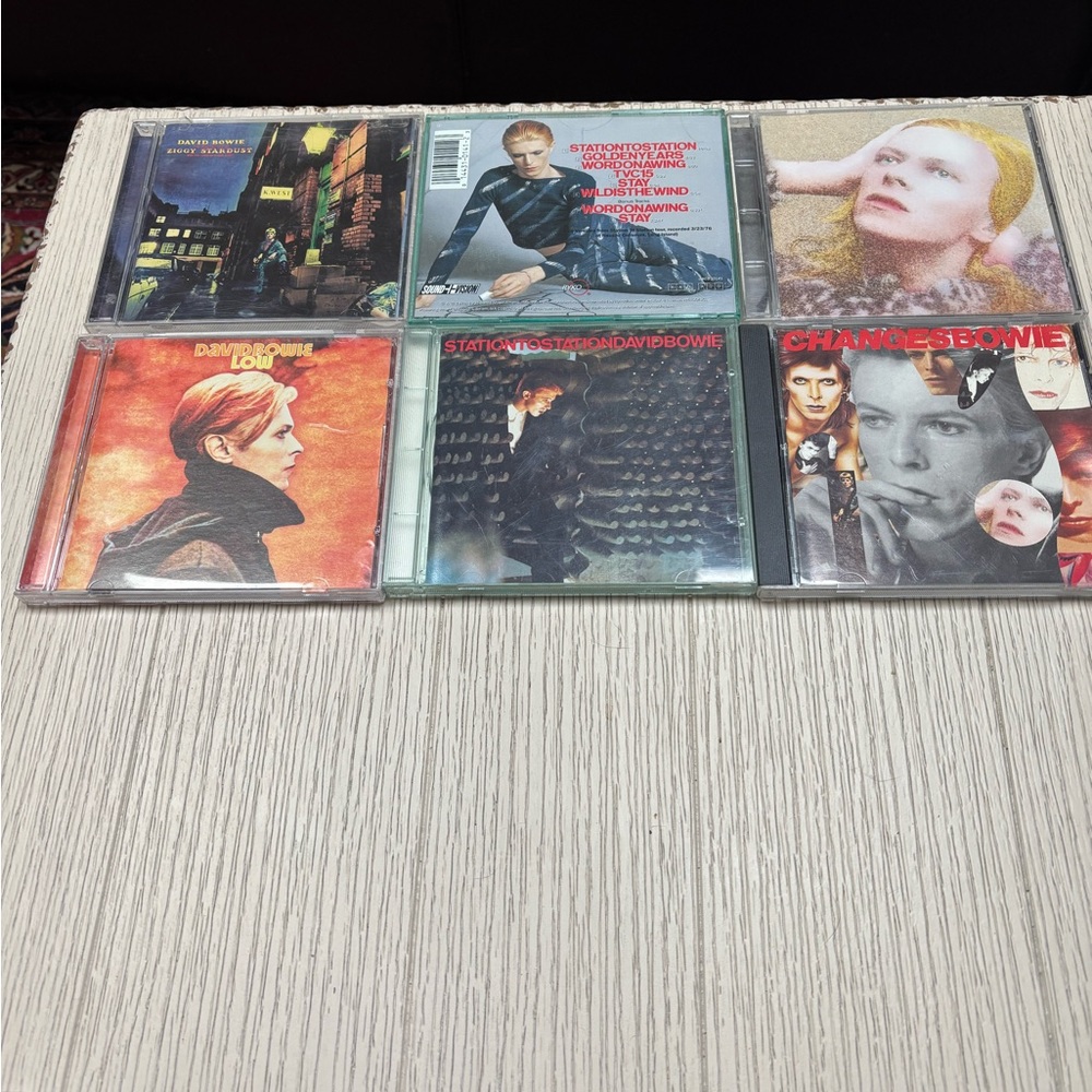 Lot of 5 famous David Bowie CDs
